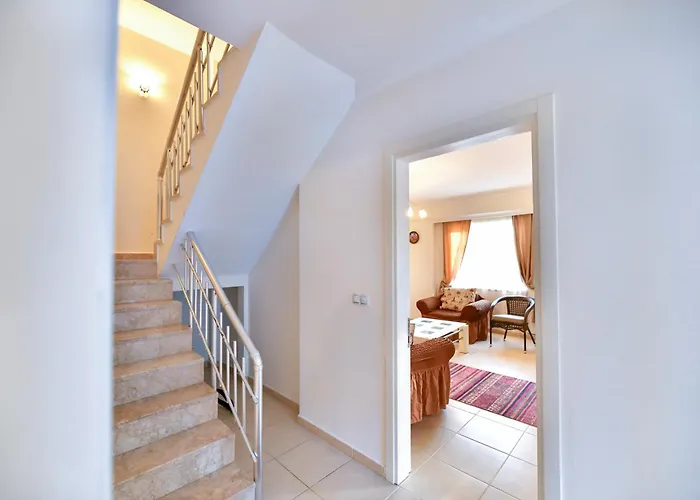 Mango 빌라 페티예